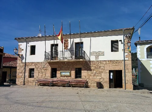 Casa consistorial de Padrones de Bureba (Burgos, España).