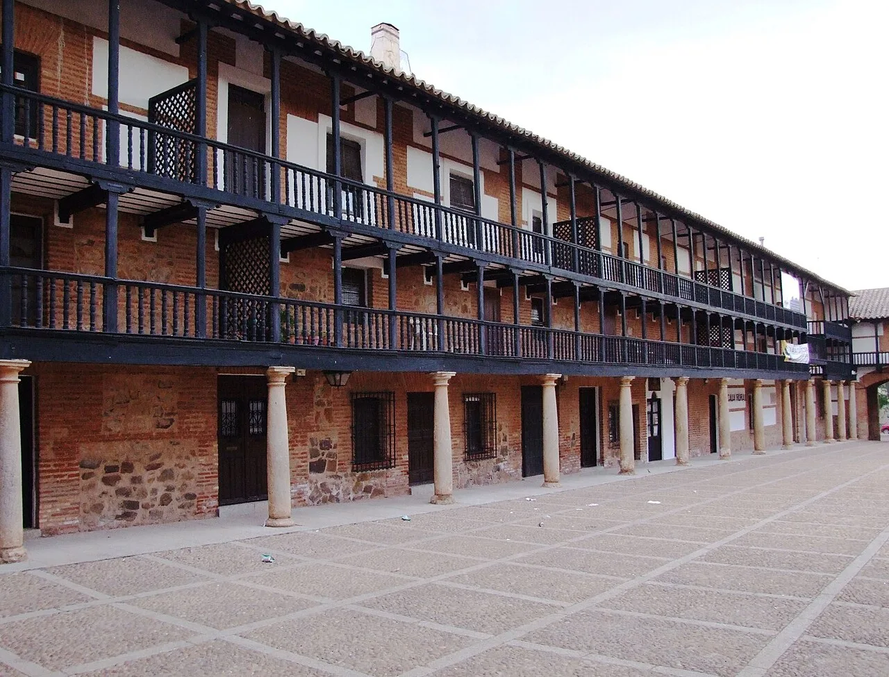 Monumental plaza mayor de San Carlos del Valle