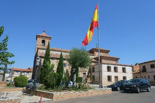 Iglesia de San Julián y Santa Basilisa, El Casar de Escalona (Toledo, España).