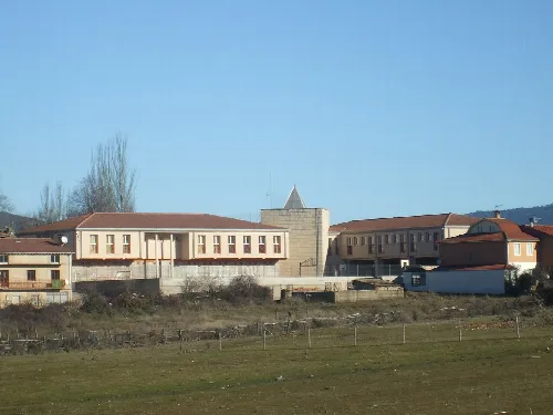 Escuelas de Primaria en Vilviestre del Pinar: centro escolar.