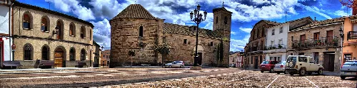 Plaza de Cervera de Los Montes Sin Nombre