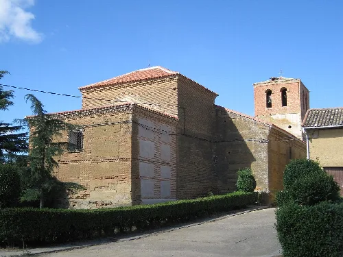 Iglesia de Nuestra Señora del Castillo, en Pozo de Urama (Palencia, España).