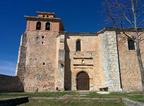 Iglesia de San Martín, en Busto de Bureba (Burgos, España).