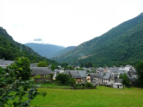 Le village de Les, Val d'Aran, Catalogne, Espagne.