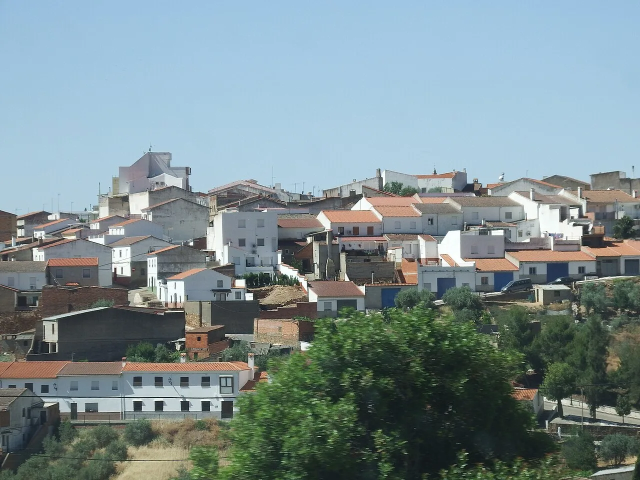View of white houses and red roofs in Santa Eufemia, Córdoba.