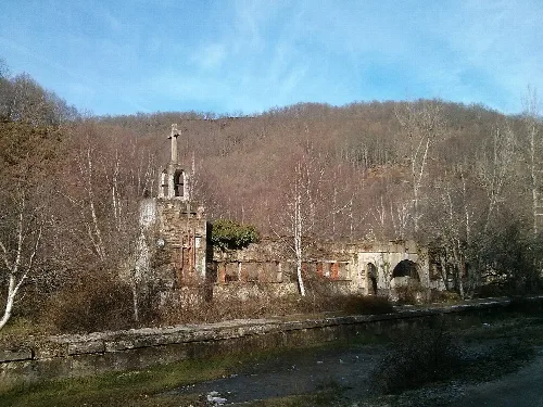 Restos de la iglesia que estaba en la parte burgalesa