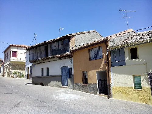 Ejemplo de arquitectura tradicional en Torrico (I)