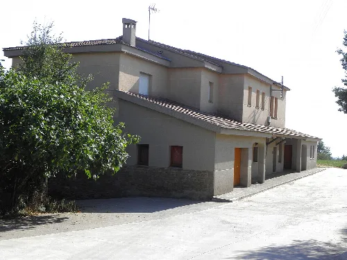Ajuntament del municipi de Pinell de Solsonès, al poble de Sant Climenç.