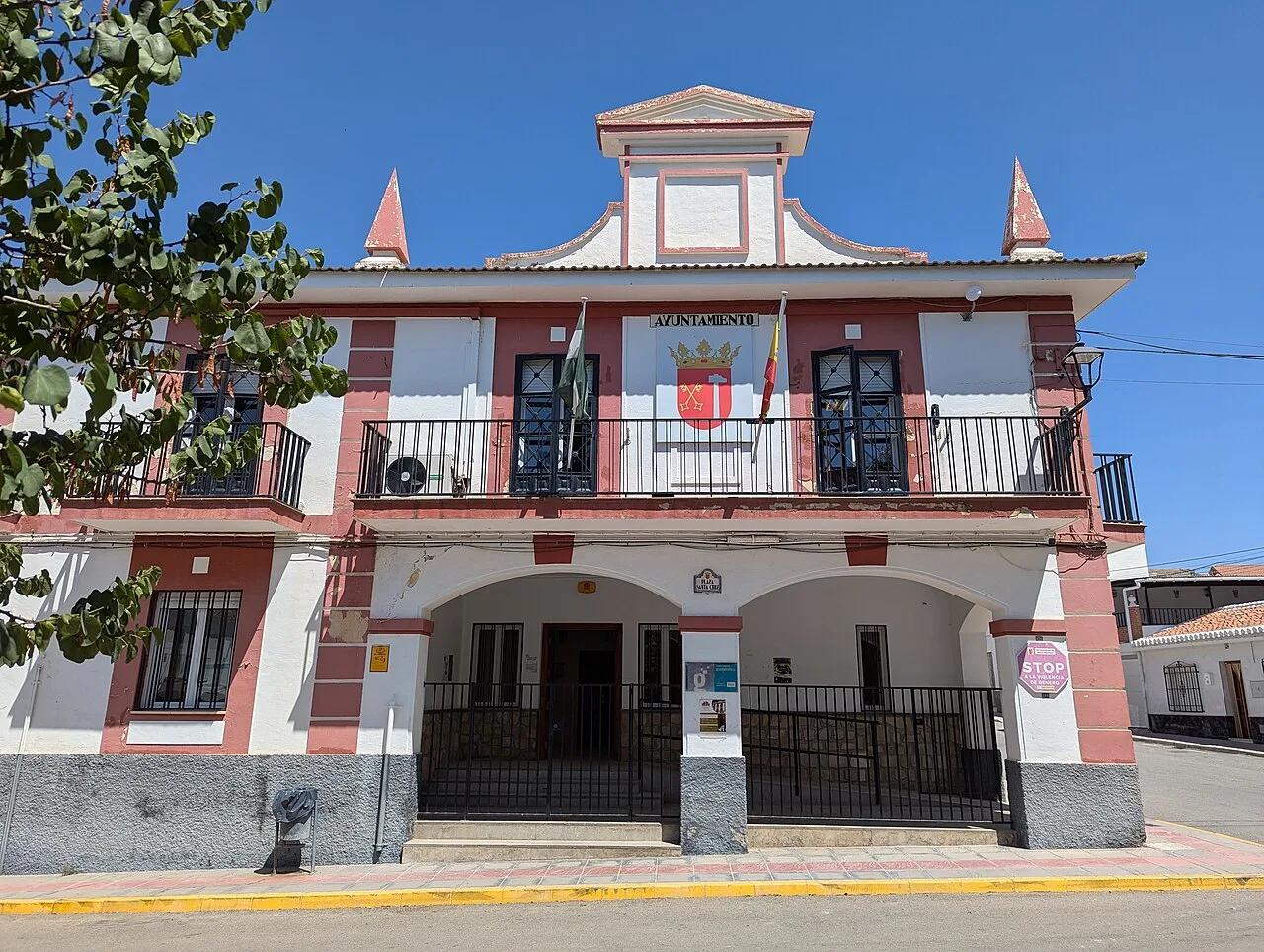 Casa consistorial de Pedro Martínez (edificio sede del Ayuntamiento de Pedro Martínez)
