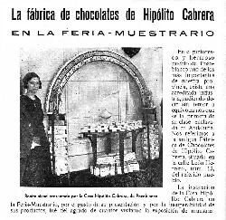 Schokoladenstand mit einer Frau links bei einer Messe in Córdoba.