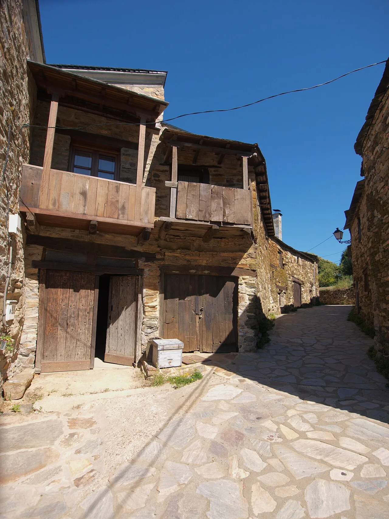Street in the spanish village of Santa Cruz de los Cuérragos (province of Zamora)