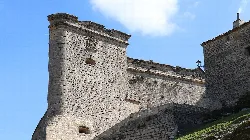 Bild der Rückseite eines Turms der Burg Sabiote.
