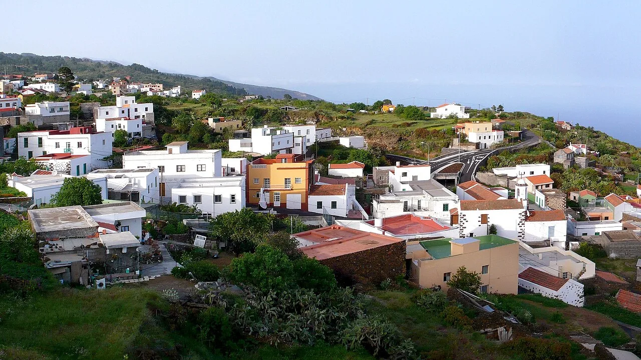Panoramic view of white houses and roads in El Pinar, El Hierro.