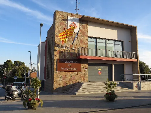 Ajuntament de Matadepera, pl. Ajuntament 1 - c. Joan Paloma