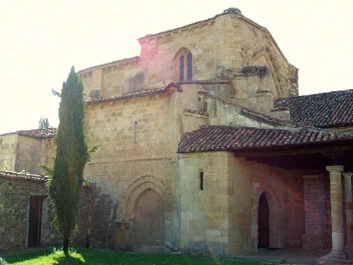 Monasterio cisterciense de Santa María la Real de Gradefes (provincia de León)