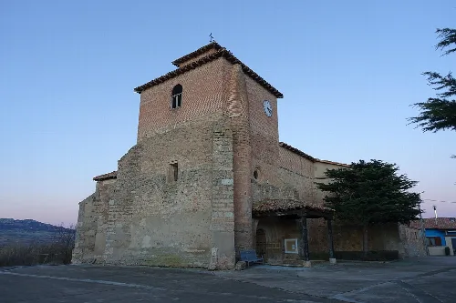 Iglesia de San Juan Evangelista, en La Vid de Bureba (Burgos, España).