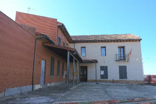 Casa consistorial de Valdescorriel (Zamora, España).