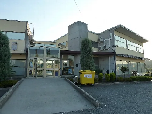 Centro sociocultural de Coirós.