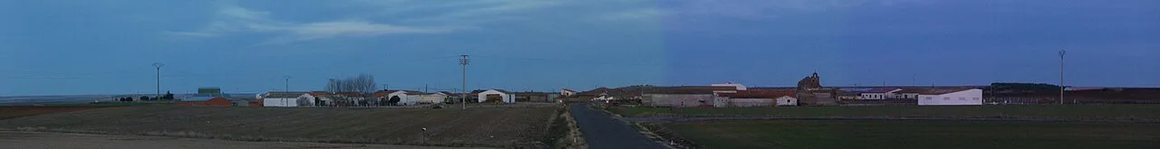 Panoramic photography make with software Hugin many photographies, this photography show the town "Aldeaseca de Alba" of Salamanca in Spain. The place where I take the photo is in the road between "Aldeaseca de Alba" and the town "Alba de Tormes".
