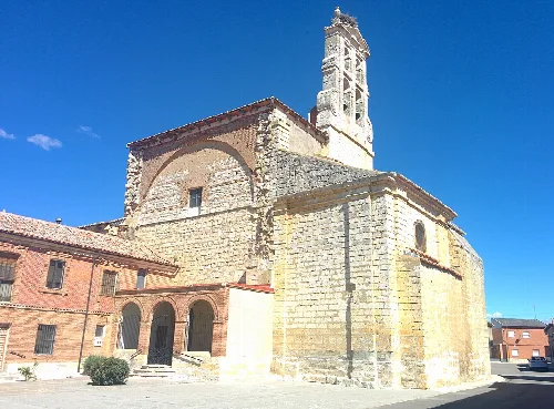 Iglesia de San Martín, en Gallegos de Hornija (Valladolid, España).