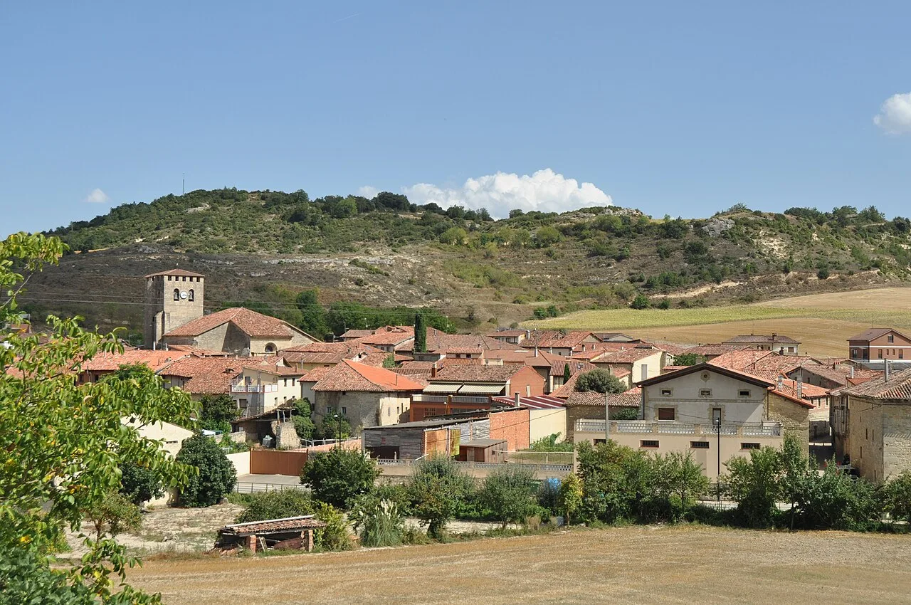View of red-tiled houses and rural landscape in Santa Gadea del Cid.