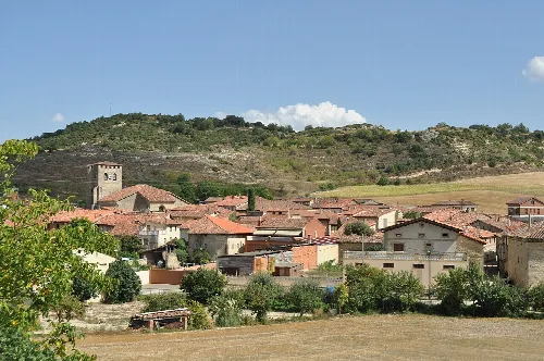 View of red-tiled houses and rural landscape in Santa Gadea del Cid.