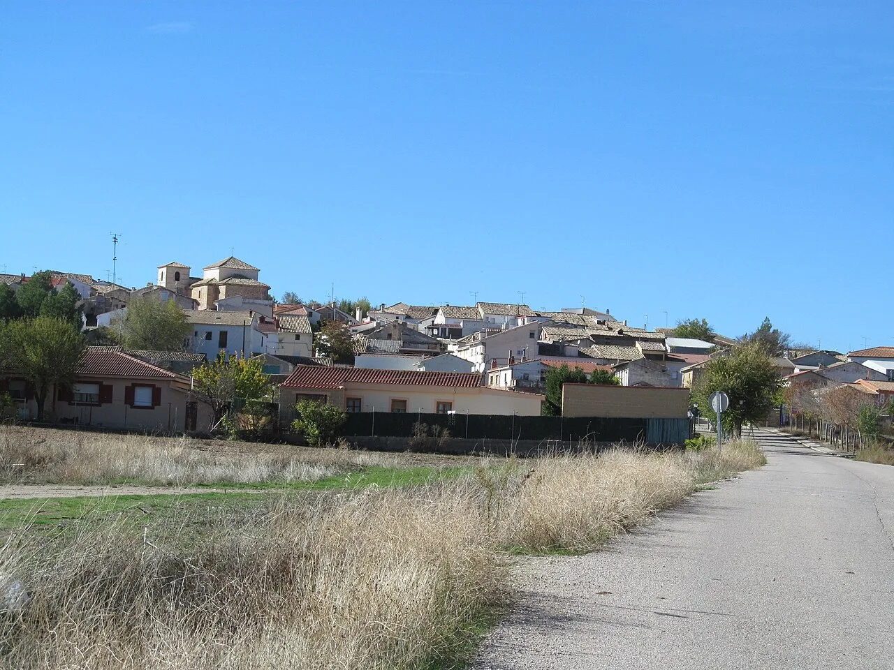 Sayatón-Vista parcial de la villa.