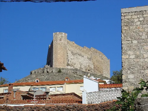 Castillo de Cañada del Hoyo, en Cuenca (España)