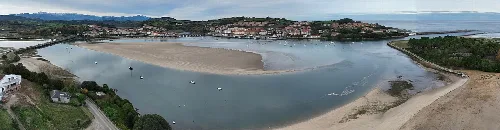 Panorama vom Strand La Maza und der Mündung in San Vicente de la Barquera.