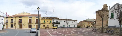 Arcas del Villar (Cuenca, España) - Plaza Mayor (Main Square) - Panorámica utilizando Autopano y Hugin