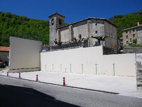 Pilotalekua eta eliza, Aranaratxe, Ameskoa Ibarra, Nabarra, Euskal Herria.