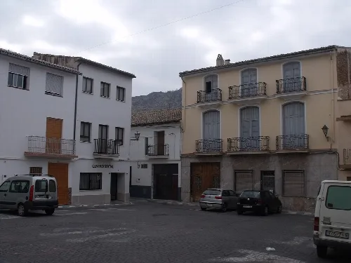 Plaza Mayor de Bugarra.