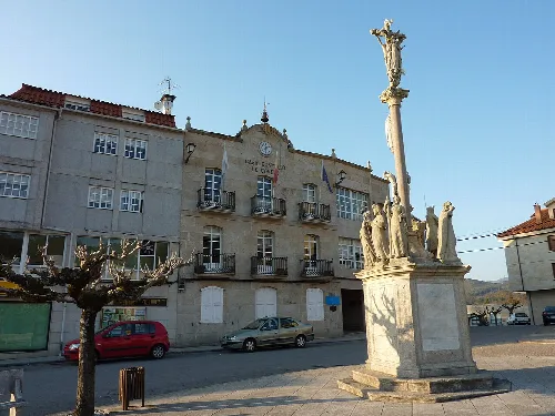 Foto del ayuntamiento de Covelo