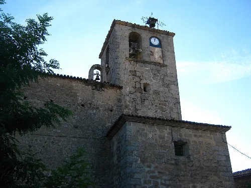 Iglesia de El Cerro, en el antiguo Reino de León