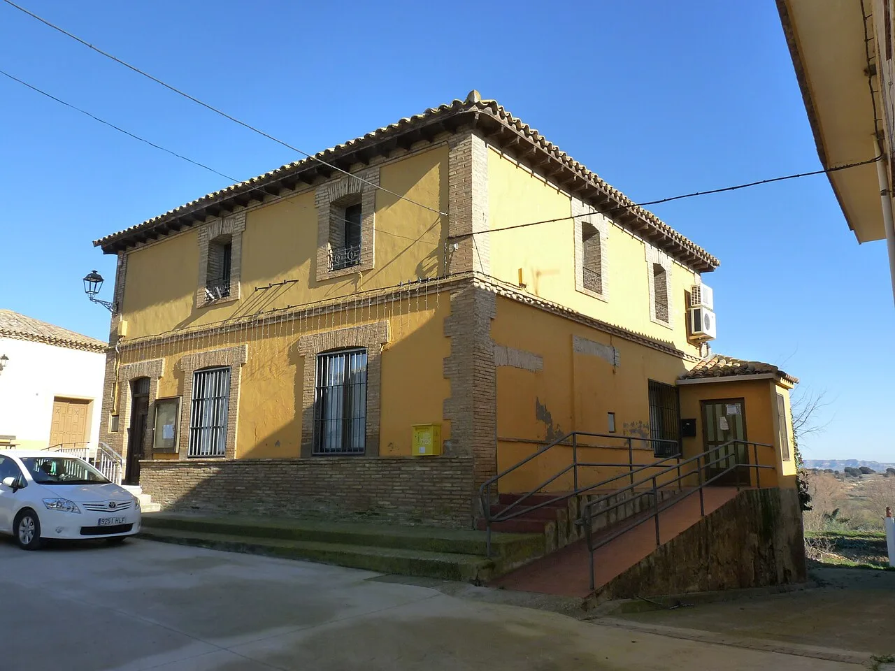 Torres de Barbués - Iglesia de San Pedro (s. XVII)