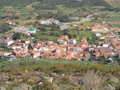 Torrecilla de los Ángeles (Cáceres, España) desde la ermita de Los Santitos.
