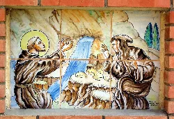 Keramisches Plättchen mit Franz von Assisi am Kreuzwegaltar.