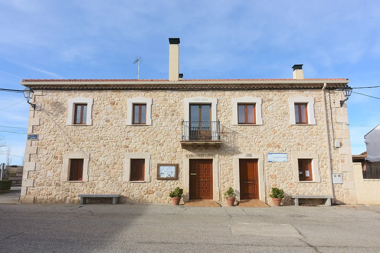 Casa consistorial de Bercimuel (Segovia, España).