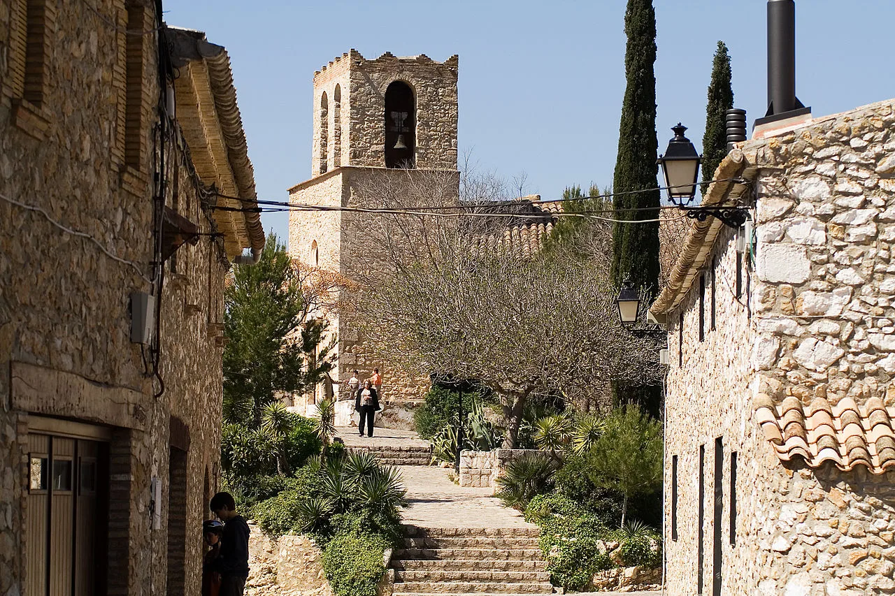 Olivella church, taken in April 2006