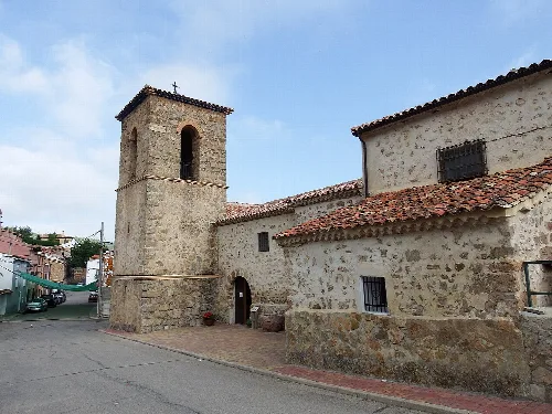 Iglesia parroquial de Santiago en Beamud.