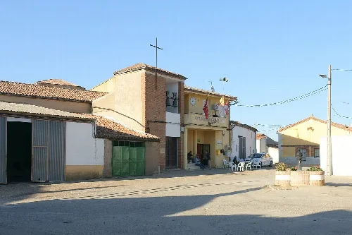 Casa consistorial de Valdefinjas (Zamora, España).