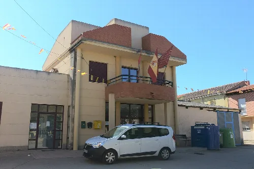 Casa consistorial de Vega de Villalobos (Zamora, España).