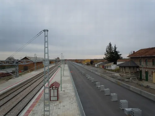 Obras en la estación de Palanquinos.