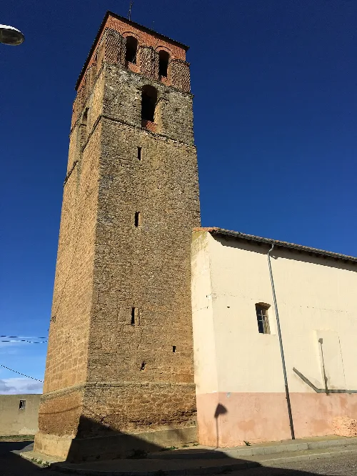 Iglesia de Santa María Magdalena, en Villaornate (León, España).