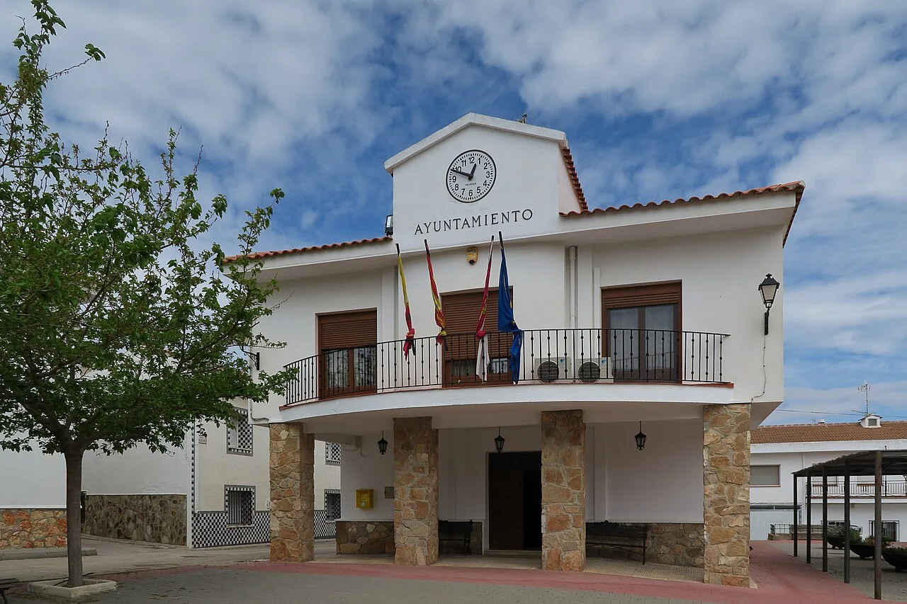 Montabo, Ayuntamiento