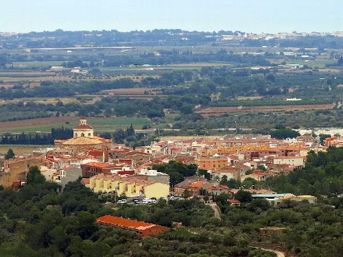 Vista de Montroig del Camp desde el santuario de la Mare de Déu de la Roca.