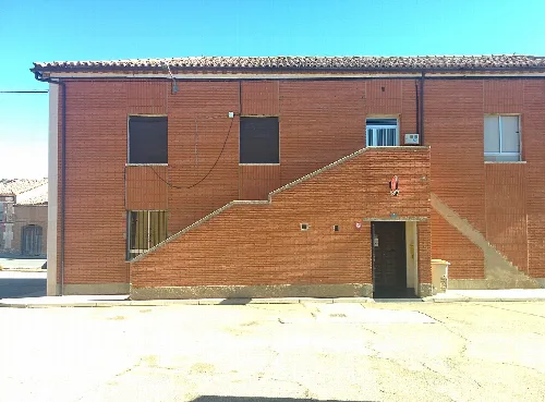 Casa consistorial de Villardefrades (Valladolid, España).