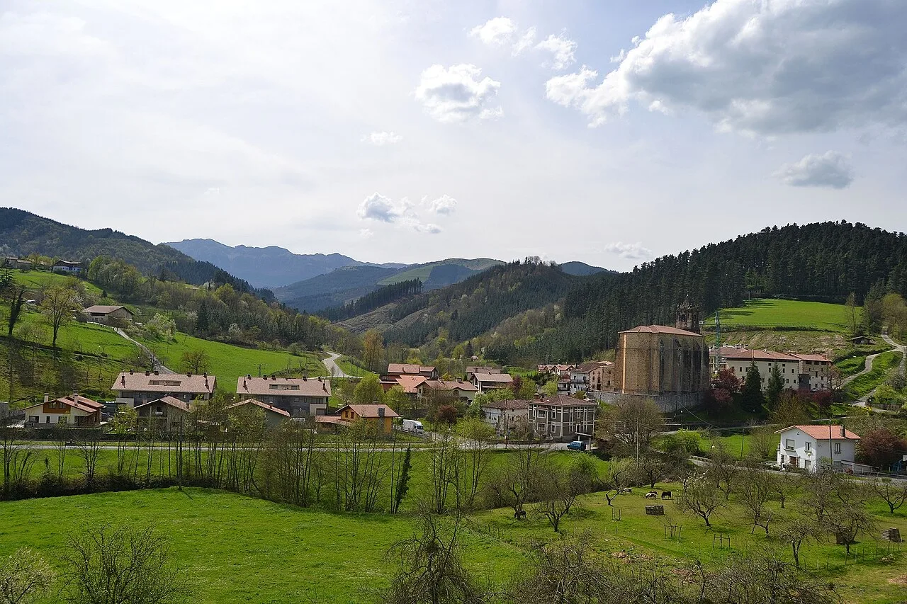 Mutiloa udalerriko ikuspegi orokorra. Goierri, Gipuzkoa. Euskal Herria.
General view of Mutiloa village. Goierri, Gipuzkoa. Basque Country.