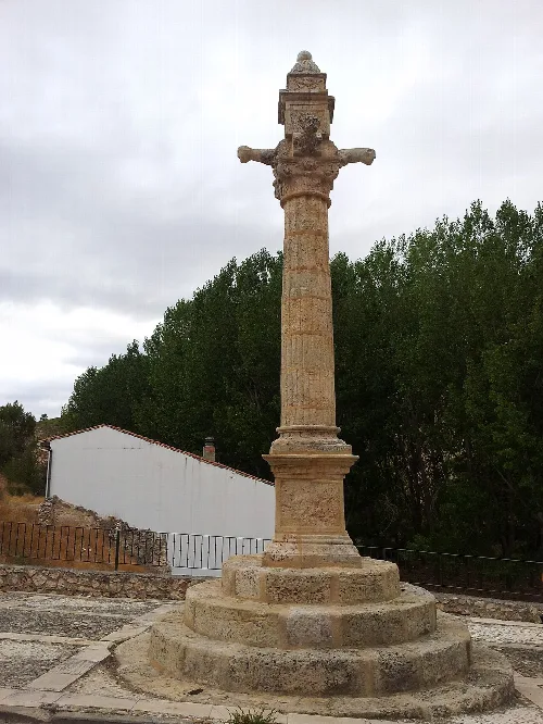 Rollo-picota de Moratilla de los Meleros