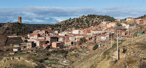 Cobeta and its castle, Guadalajara, Spain